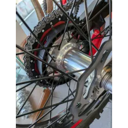 Sistem pentru prevenirea blocarii lantului KTM/Husq/Beta 125/530