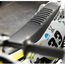 Husa sa Husqvarna 17-19 X-Grip Black