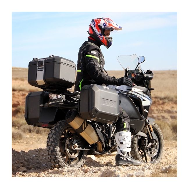 Cutie centrala aluminiu Shad Terra TR37 Black Edition