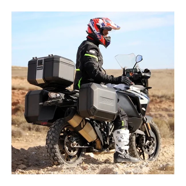 Cutie centrala aluminiu Shad Terra TR48 Black Edition