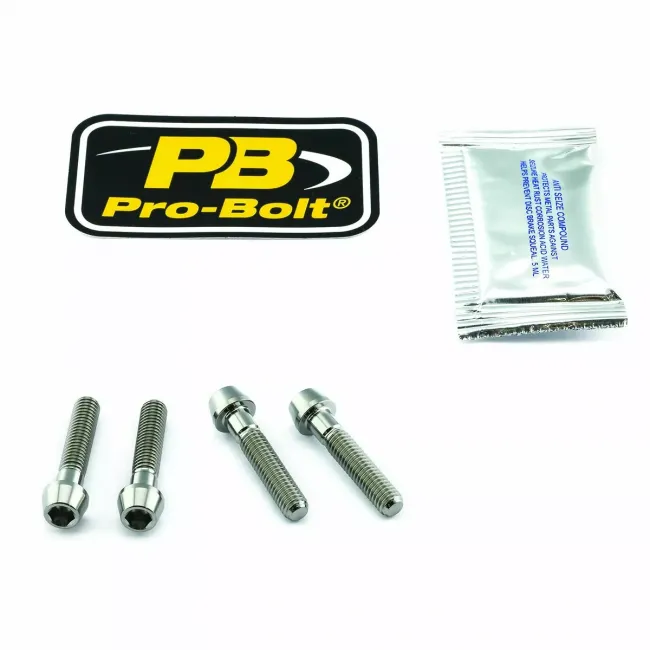 Axle Pinch Bolt Kit Titan, Front