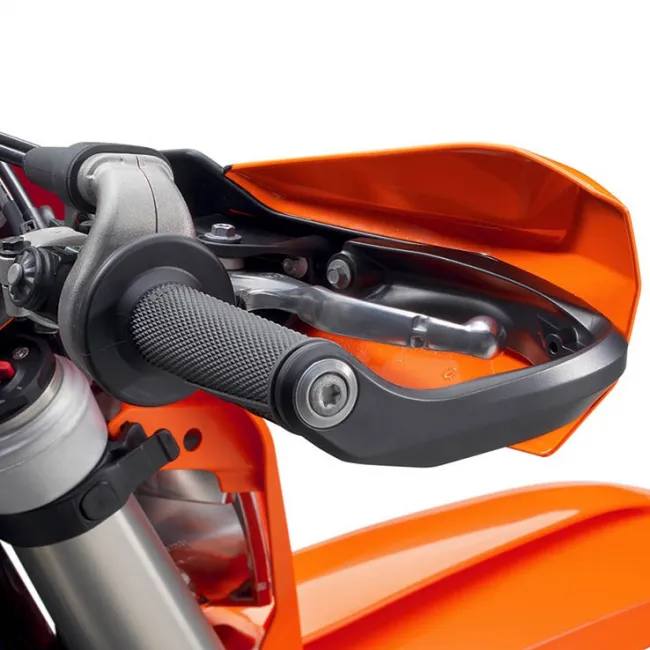 Wrap-around handguard